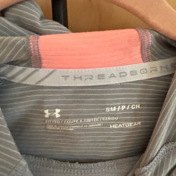 Workout top - Picture 4 of 10